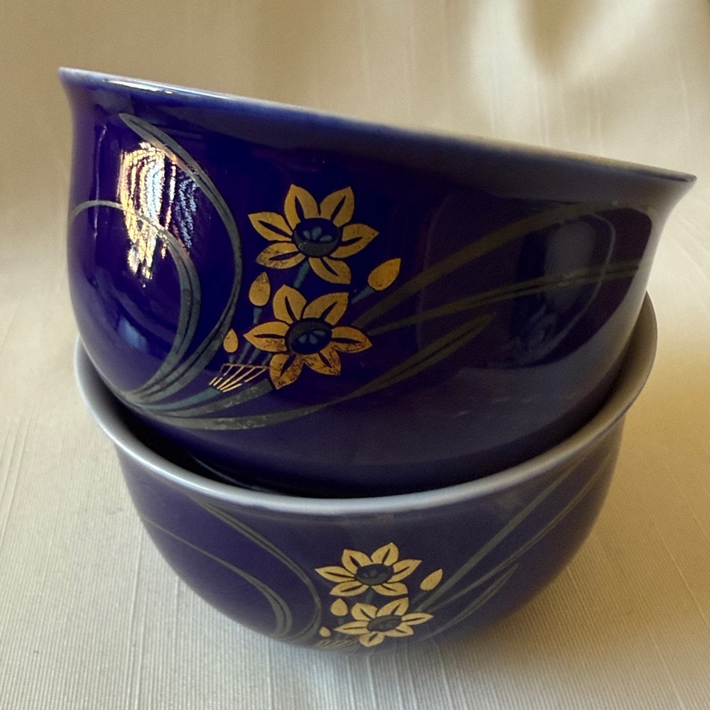 Cobalt blue & gold flower porcelain lot of 2 cups bowls Japan